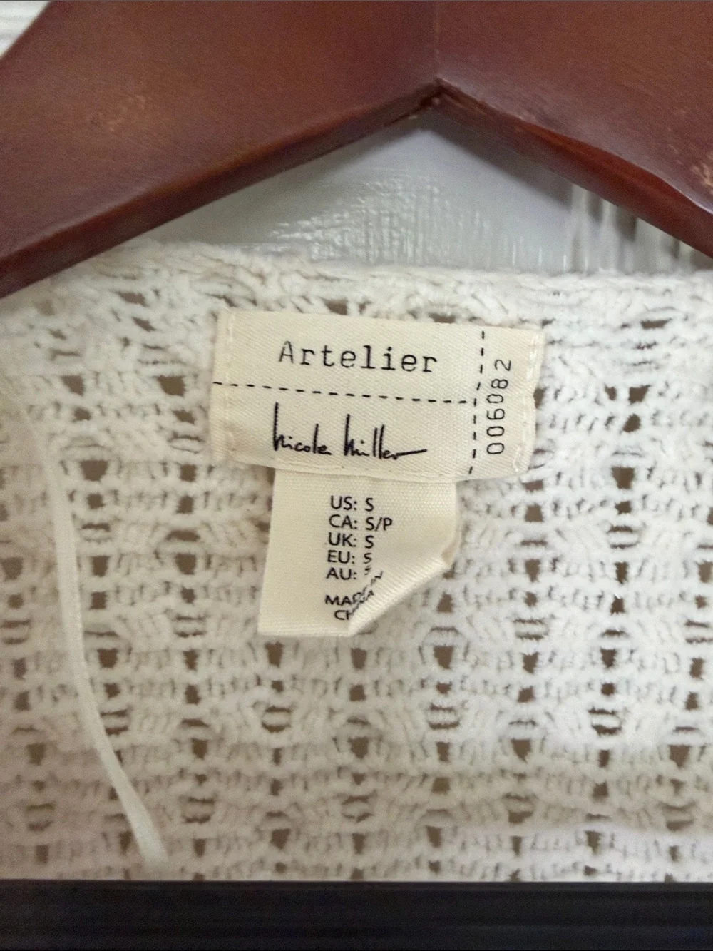 Nicole miller Artelier ivory cardigan size small